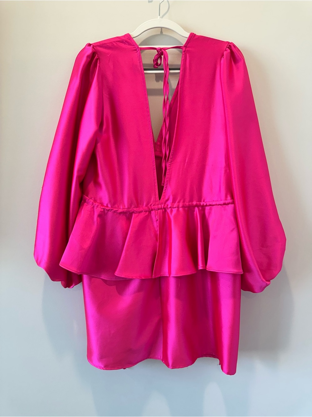 Topshop Satin Long Sleeve V Neck Bright Hot Pink Peplum Mini Dress Wedding Guest - Picture 3 of 14